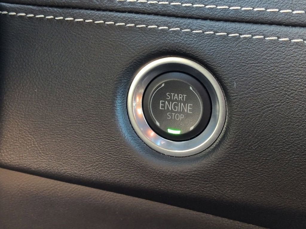 2025 Cadillac Escalade ESV Premium Luxury