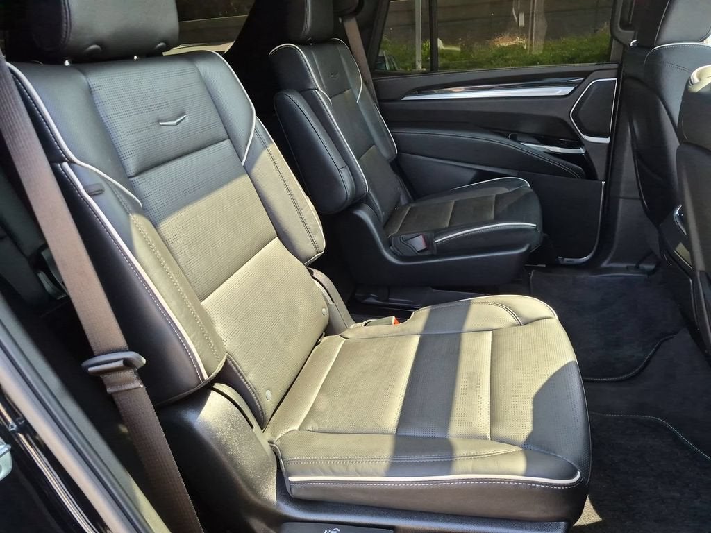 2025 Cadillac Escalade Sport