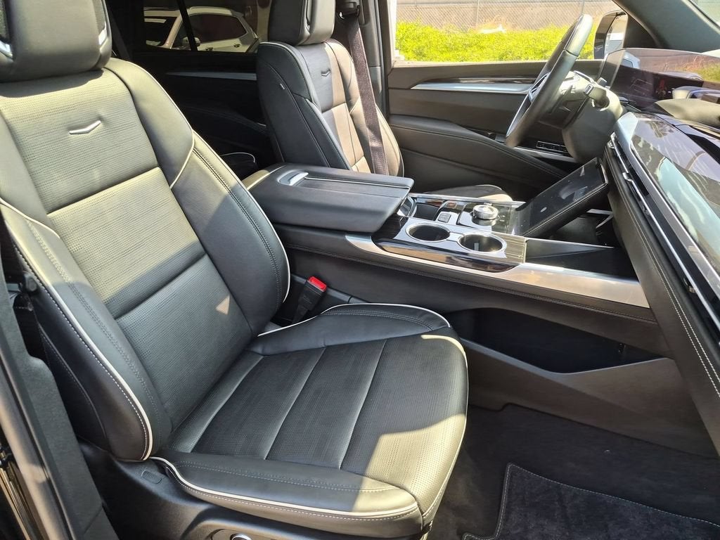 2025 Cadillac Escalade Sport