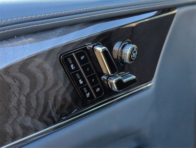 2025 Cadillac ESCALADE IQ Luxury 2