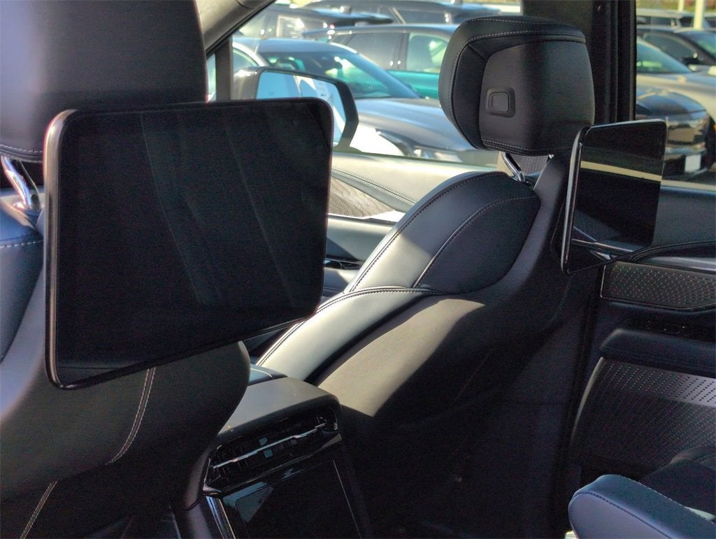 2025 Cadillac ESCALADE IQ Luxury 2