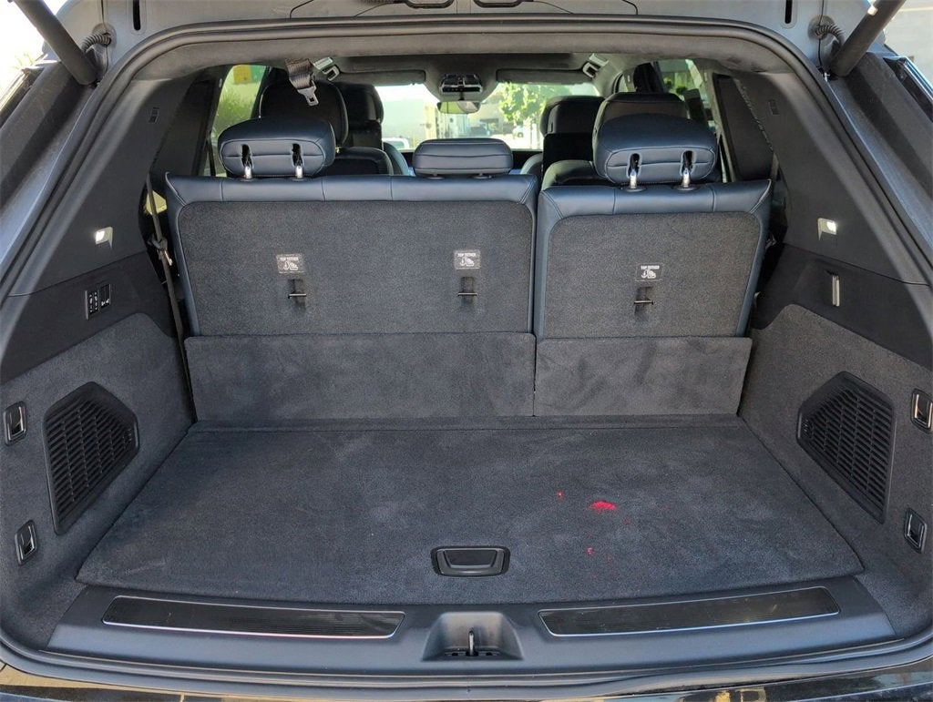 2025 Cadillac ESCALADE IQ Luxury 2