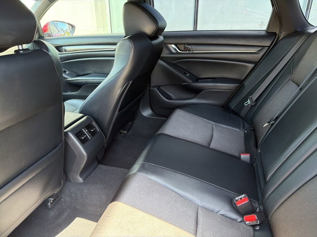 2018 Honda Accord Sedan Sport 2.0T