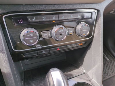 2022 Volkswagen Atlas Cross Sport 3.6L V6 SEL R-Line