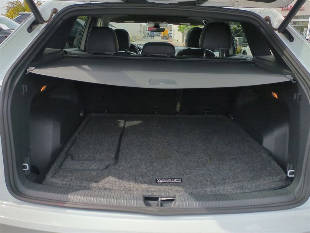 2022 Volkswagen Atlas Cross Sport 3.6L V6 SEL R-Line