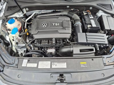 2017 Volkswagen Passat R-Line w/Comfort Pkg