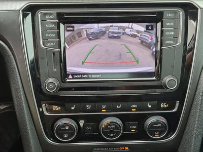 2017 Volkswagen Passat R-Line w/Comfort Pkg