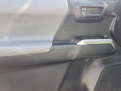 2016 Toyota Tacoma SR5