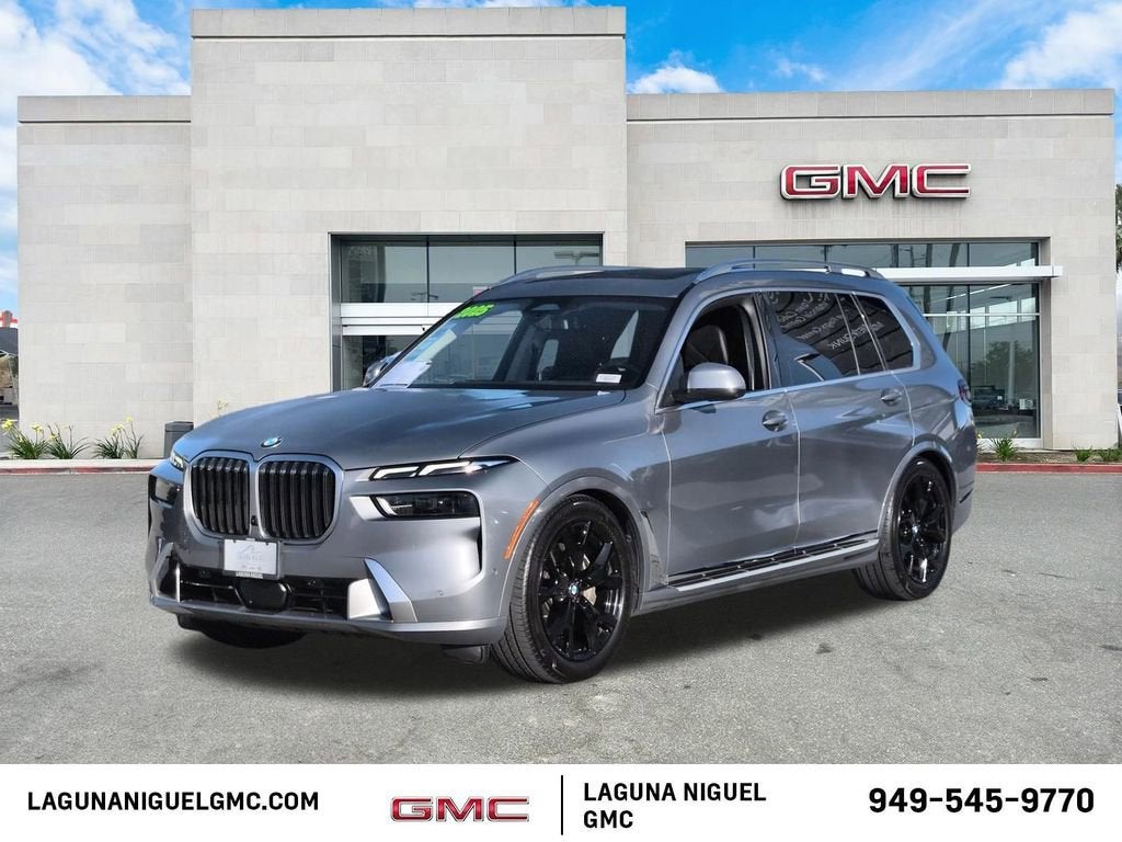 2025 BMW X7 xDrive40i