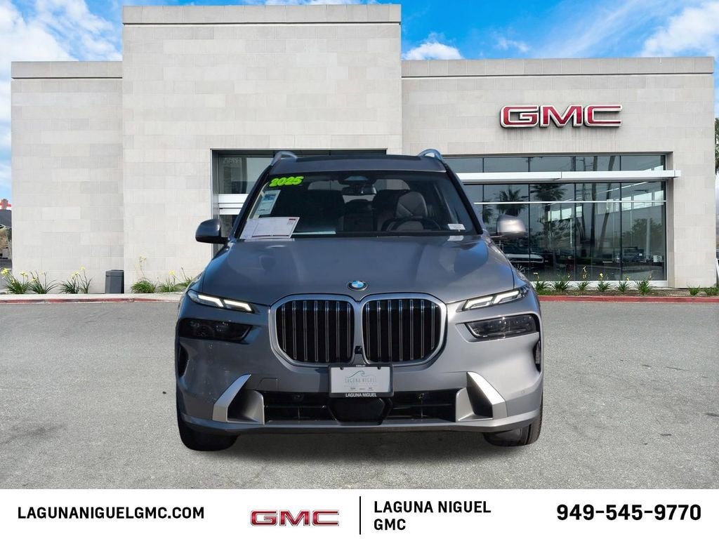 2025 BMW X7 xDrive40i