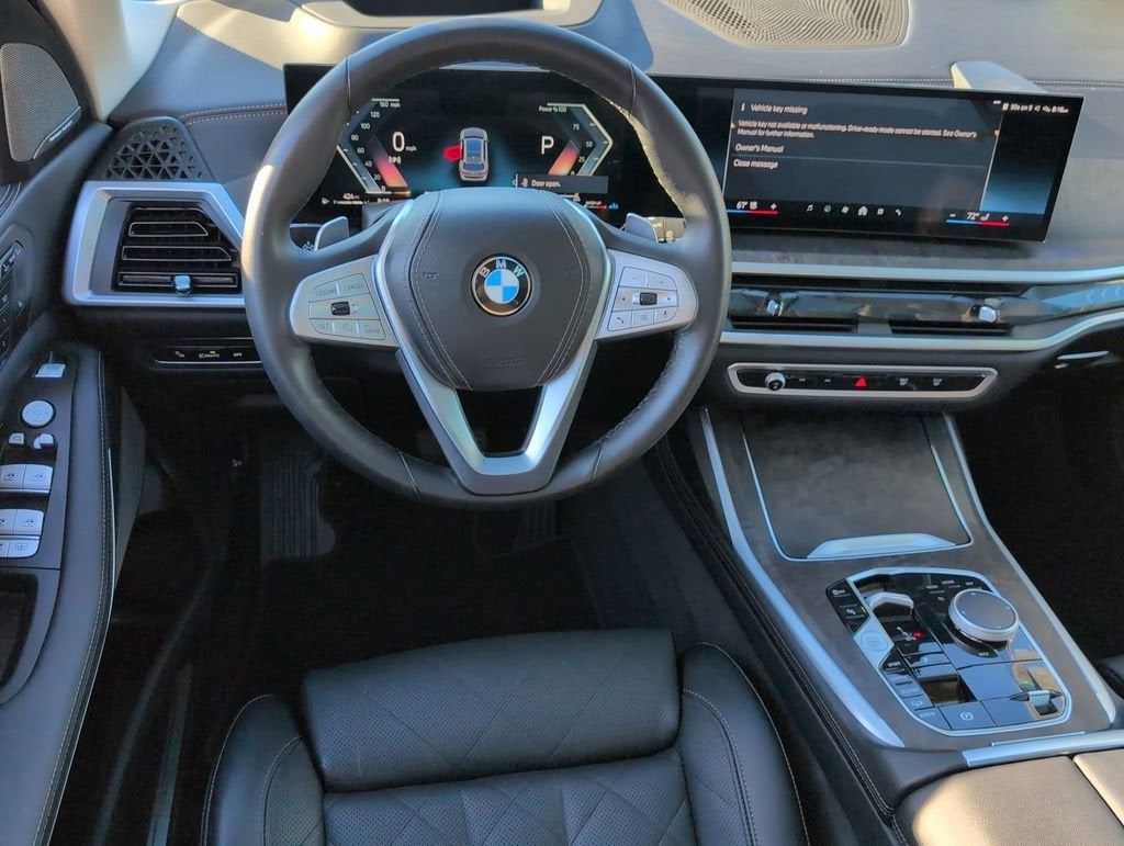 2025 BMW X7 xDrive40i