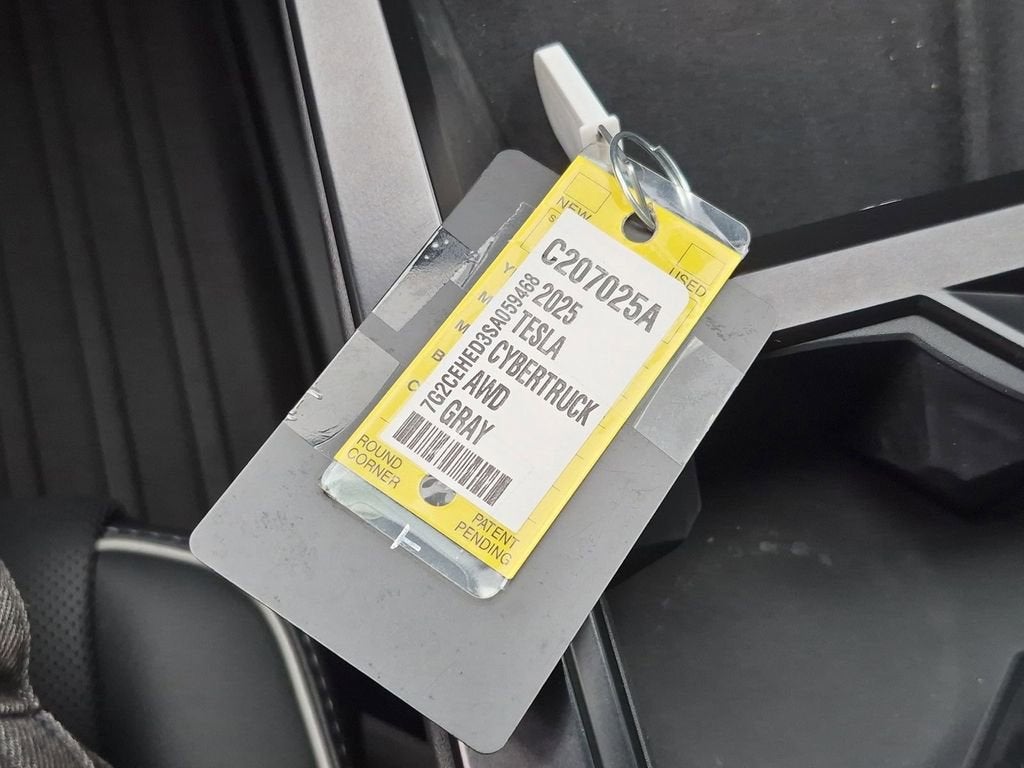 2025 Tesla Cybertruck Base