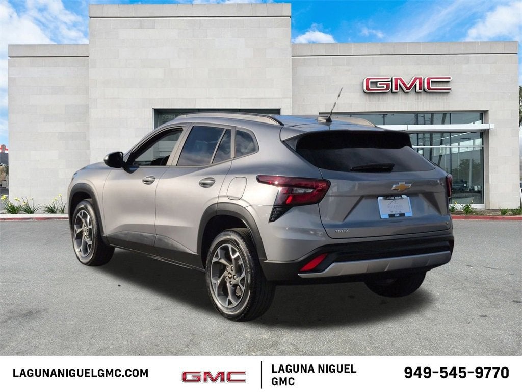 2025 Chevrolet Trax LT
