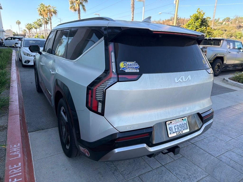 2024 Kia EV9 Land