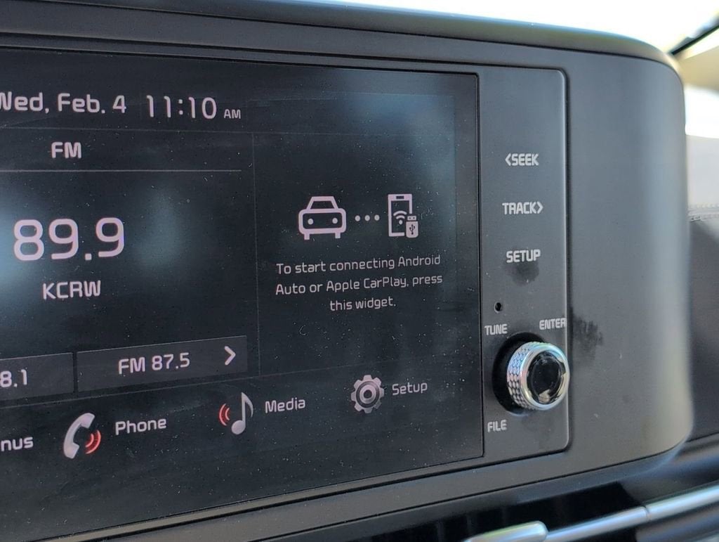 2024 Kia Carnival LX