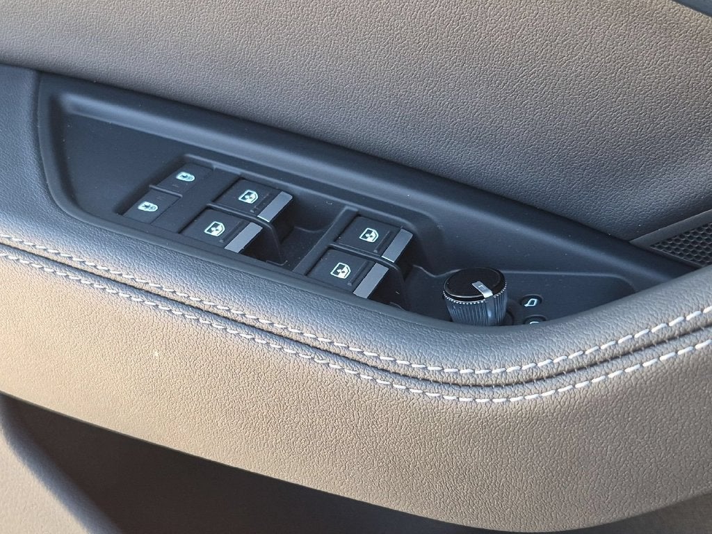 2024 Audi Q8 e-tron Premium