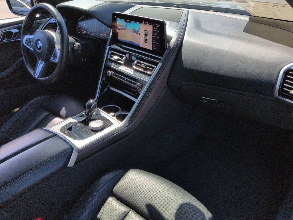 2025 BMW 8 Series 840i