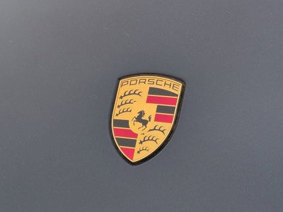 2021 Porsche Macan Base