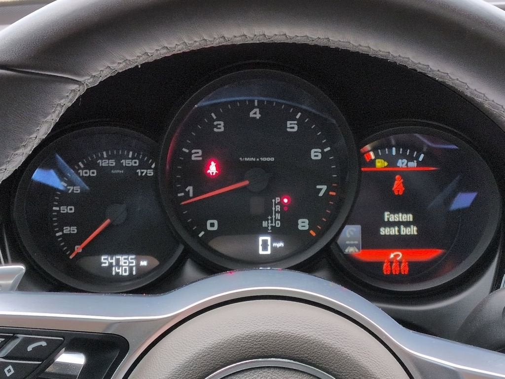 2021 Porsche Macan Base