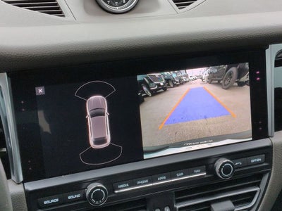 2021 Porsche Macan Base