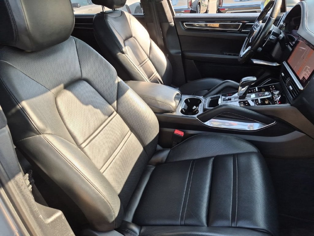 2020 Porsche Cayenne Turbo S E-Hybrid